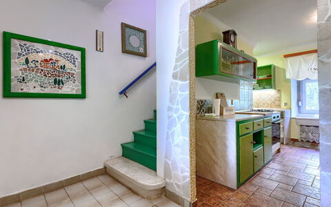 Helena: Interior Design, Flooring, Decke, Fussboden, Zimmer, Fliese, Wohnung, Küche, Countertop, Farbe
