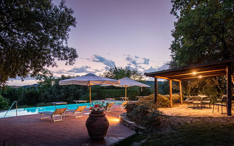 Borgo San Polino: Baum, Schwimmbad, Resort, Garten, Eco Hotel, Schatten, Estate, Landscaping, Hinterhof, Hazienda