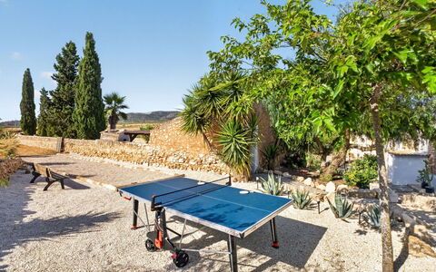 La Buena Vida: Schatten, Freizeit, Gartenmöbel, Garten, Tisch Im Freien, Netz, Landscaping, Racquet Sport, Eco Hotel