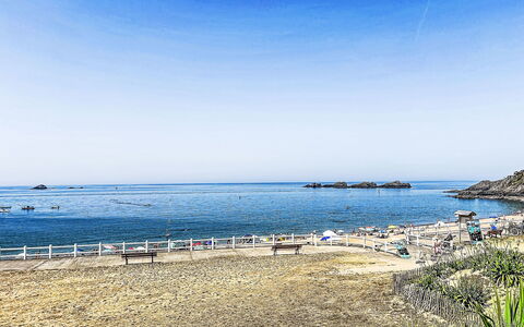 Résidence de la Mer: Blau, Wasser, Gewässer, Strand, Horizont, Küste, Sommer, Meer, Küsten Und Ozeanische Forms, Ufer