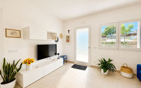 Villa la Vigne: Flooring, Interior Design, Fussboden, Decke, Wohnung, Möbel, Zimmer, Zuhause, Wohnzimmer, Holzboden