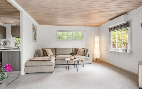 Aiske - 700M from the Sea: Interior Design, Möbel, Couch, Flooring, Fussboden, Holz, Decke, Wohnzimmer, Zimmer, Zuhause