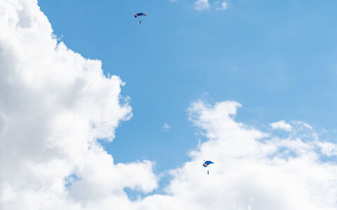 Walltree House: Himmel, Blau, Fotografieren, Daytime, Wolke, Natur