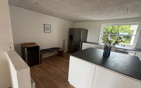 Eeske - 4Km from the Sea: Flooring, Fussboden, Holz, Interior Design, Countertop, Küche, Holzboden, Möbel, Zimmer, Decke