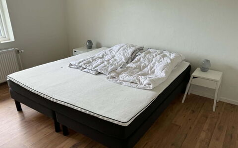 Eeske - 4Km from the Sea: Linens, Bedding, Bettrahmen, Schlafzimmer, Bettdecke, Bett, Matratze
