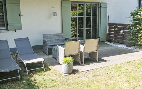 Bergzeit: Möbel, Gartenmöbel, Stuhl, Tabelle, Tisch Im Freien, Schatten, Garten, Hinterhof, Kaffetisch, Terrasse