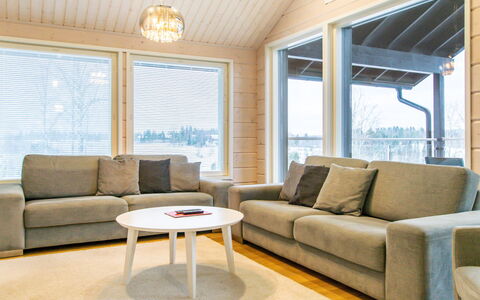 Kuhmoinen 642: Couch, Interior Design, Möbel, Flooring, Wohnzimmer, Holz, Fussboden, Zimmer, Decke