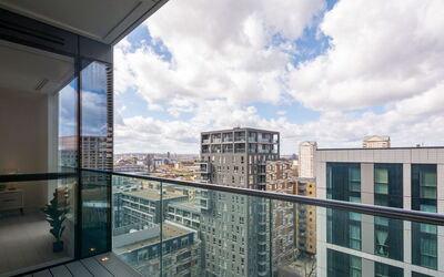 Canary Wharf 310