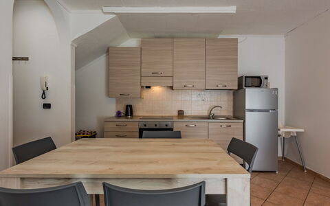 Stefani: Möbel, Interior Design, Flooring, Holz, Fussboden, Decke, Zimmer, Küche, Küche & Esszimmer Tisch, Countertop