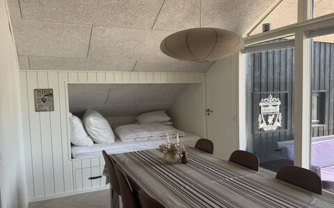 Tameran - from the Sea: Flooring, Fussboden, Holz, Interior Design, Möbel, Decke, Holzboden, Zimmer, Hartholz, Light Fixture