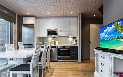 Golfarinkunnas 9C: Interior Design, Möbel, Flooring, Decke, Holz, Couch, Fussboden, Wohnzimmer, Fernsehen, Zimmer