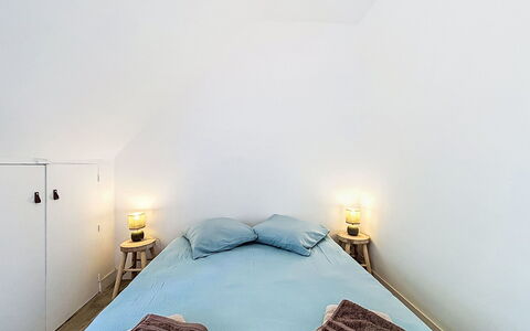 Gîte de la Grée: Interior Design, Flooring, Fussboden, Schlafzimmer, Wand, Holz, Bett, Decke, Bettdecke, Zimmer
