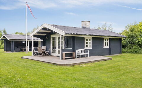 Saxi - 1.2Km from the Sea: Hütte, Rasen, Garten, Gartenbauten, Outdoor Struktur, Schuppen, Hinterhof, Abstellgleis, Bauernhaus
