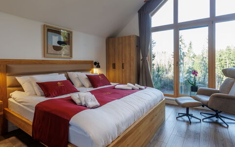 Valera Vita Forest: Interior Design, Möbel, Flooring, Holz, Fussboden, Decke, Zimmer, Schlafzimmer, Bett, Zuhause