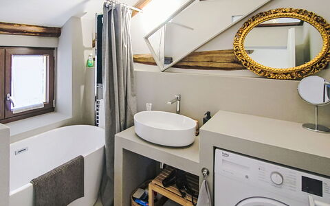 Emma: Interior Design, Armatur, Badezimmer, Flooring, Fussboden, Zuhause, Installation, Zapfhahn, Decke, Beleuchtung