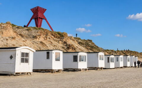 Henri - 700M from the Sea: Sand, Terrain, Strand