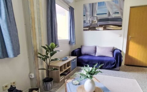 Trebon 1: Flooring, Interior Design, Fussboden, Wohnung, Zimmer, Möbel, Decke, Holzboden, Vorhang, Wohnzimmer