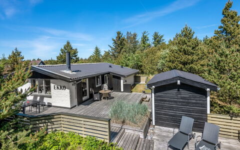 Wingot - from the Sea: Haus, Zuhause, Dach, Hütte, Abstellgleis, Auffahrt, Veranda, Gartenbauten, Planke
