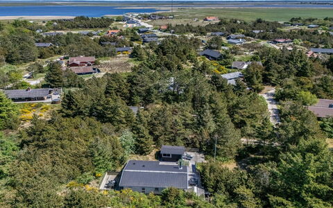 Wingot - from the Sea: Wohngebiet, Vogelperspektive, Landschaft, Luftaufnahmen, Dach, Estate, Vorort, Landscaping, Plantage