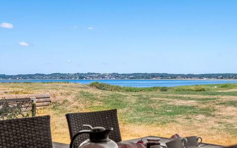 Svane - 70M from the Sea: Blau, Wasser, Gewässer, Horizont, Küsten Und Ozeanische Forms, Küste, Meer, Ozean, Ufer, Strand