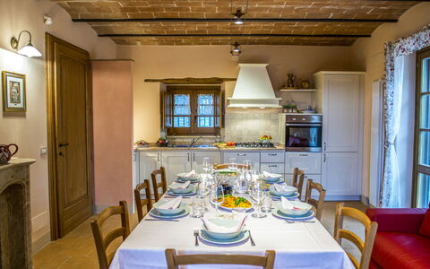 Casa Elia 6: Möbel, Interior Design, Tabelle, Flooring, Stuhl, Küche & Esszimmer Tisch, Decke, Esszimmer, Zimmer, Zuhause