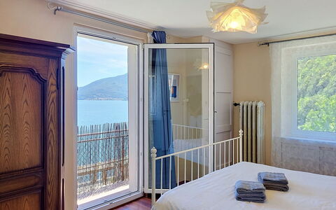 Casa Yakamos: Interior Design, Möbel, Fussboden, Flooring, Schlafzimmer, Zimmer, Zuhause, Bett, Wohnung, Linens