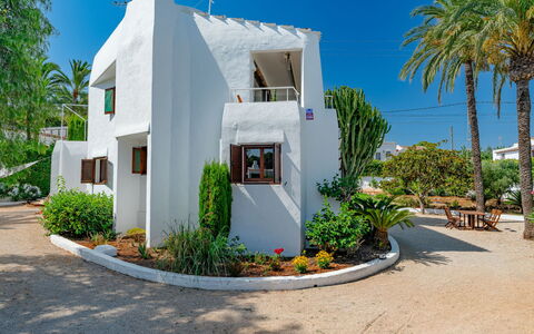Can Nura: Strauch, Estate, Landscaping, Garten, Schatten, Balkon, Hazienda, Design, Eco Hotel