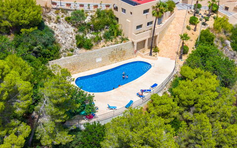 Sol Moraira: Schwimmbad, Bucht, Ferienort, Villa