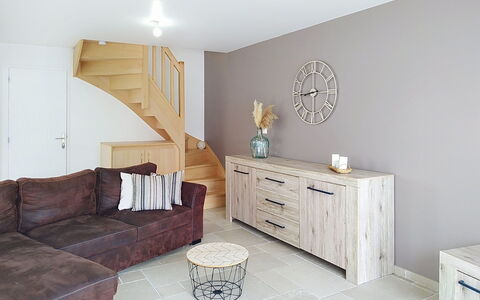 Le Jardin du Calme: Möbel, Interior Design, Flooring, Holz, Fussboden, Zimmer, Decke, Beleuchtung, Wohnzimmer, Zuhause