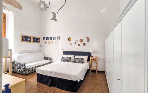 Casa Lelà: Möbel, Interior Design, Wand, Flooring, Fussboden, Schlafzimmer, Bett, Holz, Decke, Zimmer