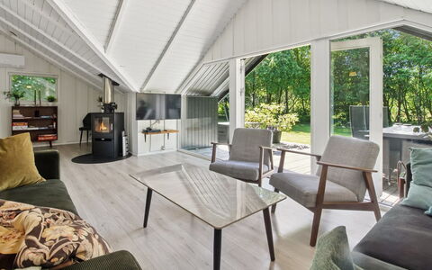 Tenna - 30Km from the Sea: Interior Design, Holz, Decke, Flooring, Möbel, Fussboden, Wohnzimmer, Couch, Zuhause, Holzboden