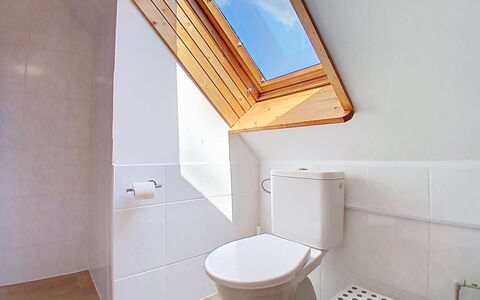 Cerny Dul 400: Flooring, Fussboden, Holz, Armatur, Interior Design, Decke, Badezimmer, Installation, Zimmer, Fliese