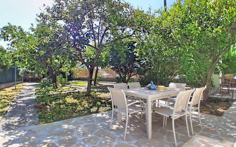 Villa L'Orangeraie: Wohnung, Eigentumswohnung, Balkon