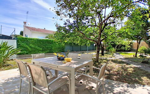Villa L'Orangeraie: Wohnung, Eigentumswohnung, Balkon