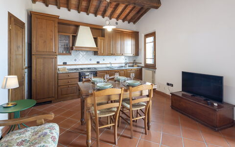 La Casina: Möbel, Interior Design, Holz, Flooring, Küche, Zimmer, Decke, Fussboden, Cabinetry, Zuhause
