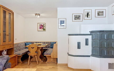 Resimini: Interior Design, Flooring, Möbel, Fussboden, Zimmer, Wohnzimmer, Holzbeize, Hartholz, Cabinetry