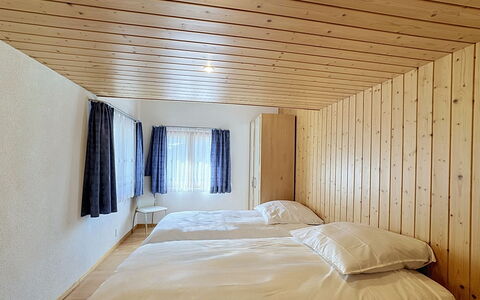 Haus Wasserfall: Wand, Holz, Fussboden, Flooring, Decke, Interior Design, Schlafzimmer, Bett, Bettdecke, Zimmer