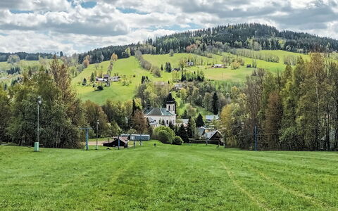 Rokytnice Nad Jizerou 328: Baum, Gras, Grün, Bergforms, Hügel, Hochland, Landschaft, Wiese, Einfach, Grundstueck