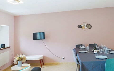 Maison en Pierre: Blau, Schwimmbad, Verbundwerkstoff, Schatten, Resort, Estate, Hazienda, Villa, Freizeitzentrum
