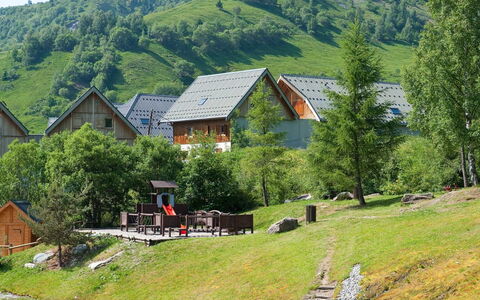 Saint Sorlin D'Arves 200: Blau, Schwimmbad, Verbundwerkstoff, Schatten, Resort, Estate, Hazienda, Villa, Freizeitzentrum