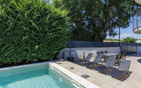 A.e.m: Schwimmbad, Gartenmöbel, Verbundwerkstoff, Schatten, Resort, Water Feature, Landscaping, Eco Hotel, Design, Stuhl