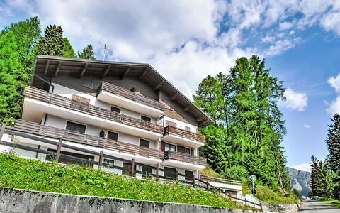 Nordic Nest: Blau, Schwimmbad, Verbundwerkstoff, Schatten, Resort, Estate, Hazienda, Villa, Freizeitzentrum