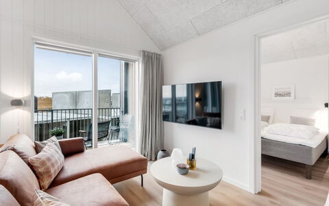 Thormund - 400M from the Sea: Interior Design, Decke, Möbel, Fussboden, Flooring, Zuhause, Wohnung, Dekokissen, Zimmer, Wohnzimmer