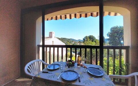 La Bressado: Balkon, Veranda, Baluster, Stuhl, Holzbeize, Küche & Esszimmer Tisch, Gartenmöbel, Villa, Hazienda, Tisch Im Freien