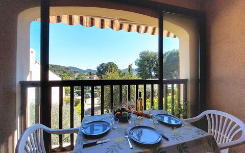 La Bressado: Balkon, Veranda, Küche & Esszimmer Tisch, Villa, Hazienda, Eco Hotel, Baluster