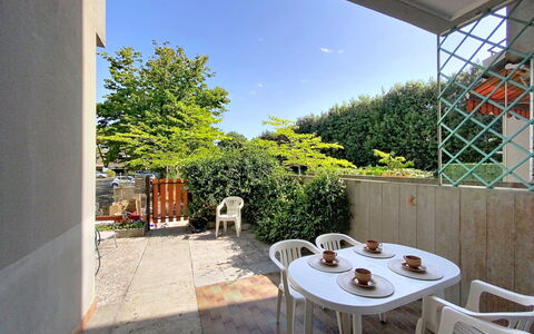 Villaggio Podere San Luigi: Wohngebiet, Zuhause, Wohnung, Urban Design, Balkon, Schatten, Daylighting, Gips