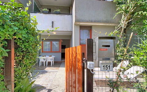 Villaggio Podere San Luigi: Wohngebiet, Zuhause, Wohnung, Urban Design, Balkon, Schatten, Daylighting, Gips