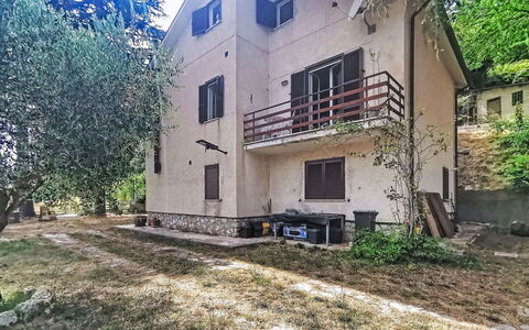 La Casa dei Cedri: Wohngebiet, Zuhause, Wohnung, Urban Design, Balkon, Schatten, Daylighting, Gips