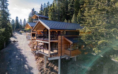 02 Nth030 Sup Chalet mit Sauna und Hot Tub 2 Etage: Holz, Zuhause, Hütte, Blockhaus, Veranda, Holz, Lärche, Wald, Balkon, Hartholz