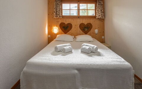 Prima 1084: Interior Design, Holz, Möbel, Schlafzimmer, Zuhause, Zimmer, Fussboden, Linens, Flooring, Bett